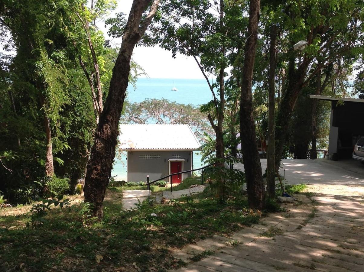 Koh Sirey Beachfront Pool Villa Phuket Exterior photo
