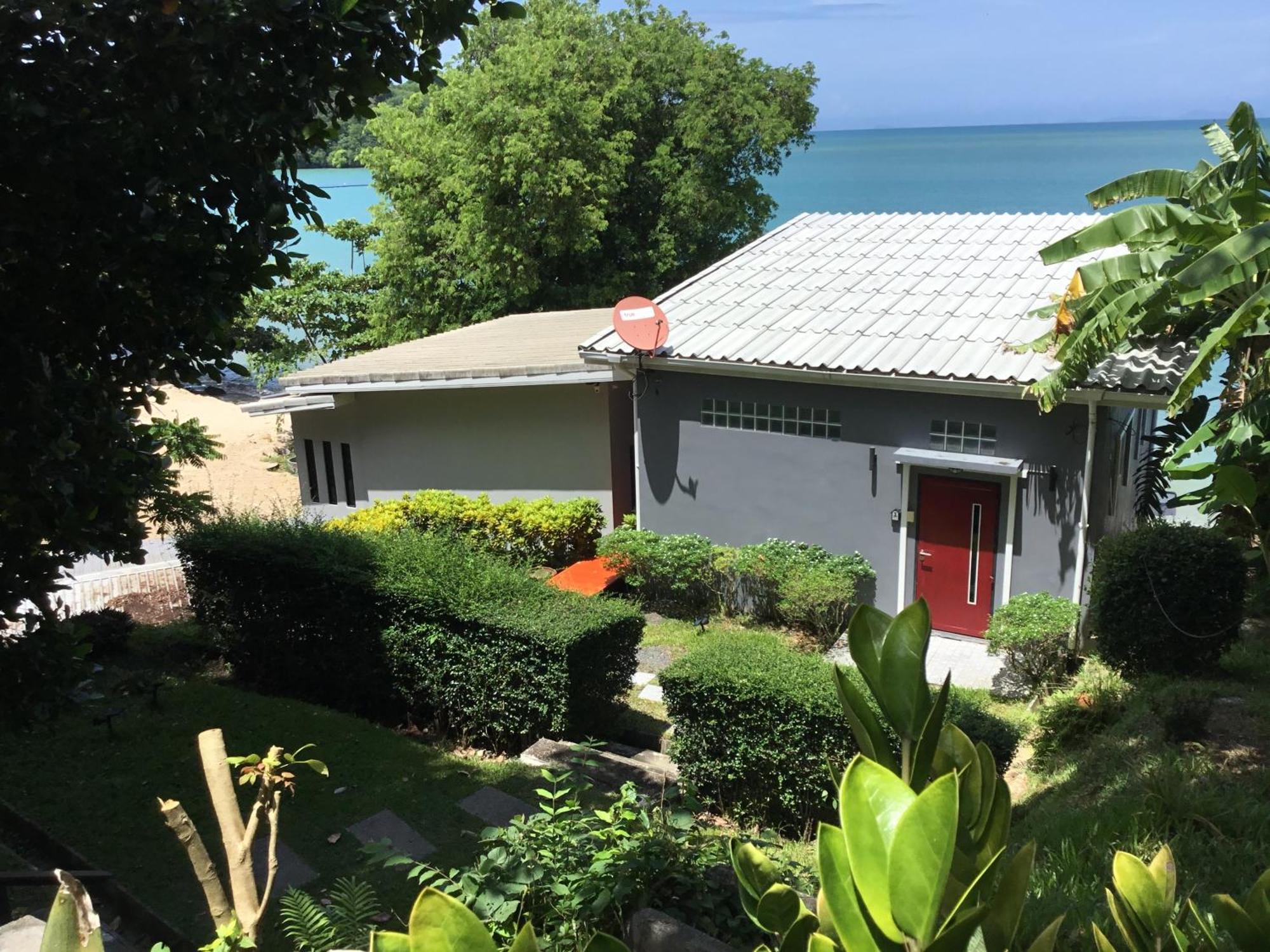 Koh Sirey Beachfront Pool Villa Phuket Exterior photo